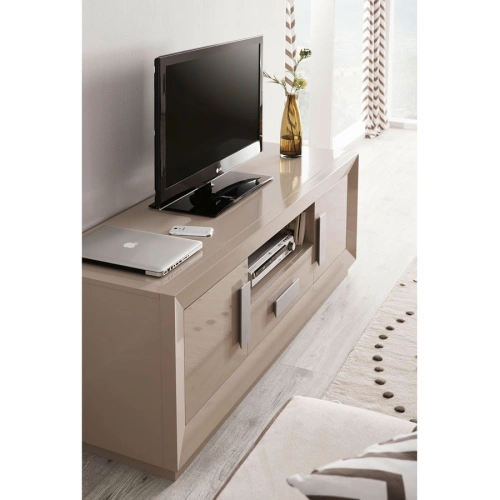 Mueble TV Cloe Vitoria con zócalo